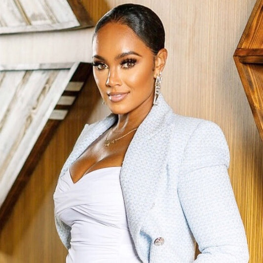 CHEYENNE BRYANT: SOCIAL MEDIA SIREN